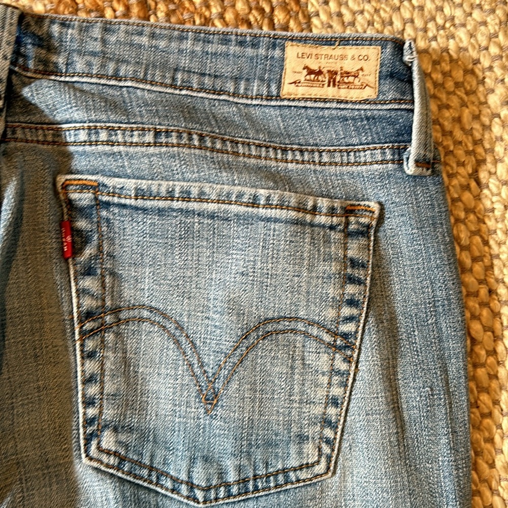 Levi Jeans - Picture 5 of 6
